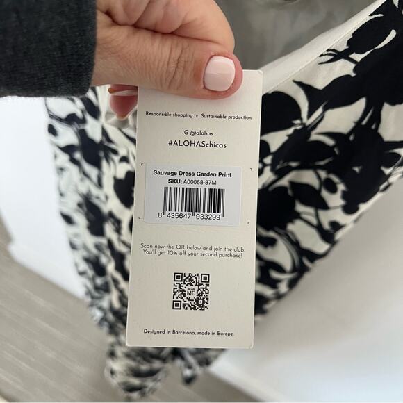 NWT Alohas Sauvage Dress In Garden Print Size M - Picture 3 of 4